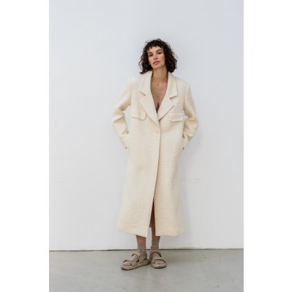 Bouclé Parisian white coat