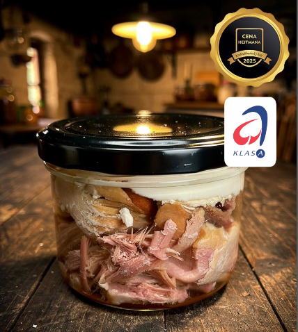 Uzené vepřové koleno ve vlastní šťávě