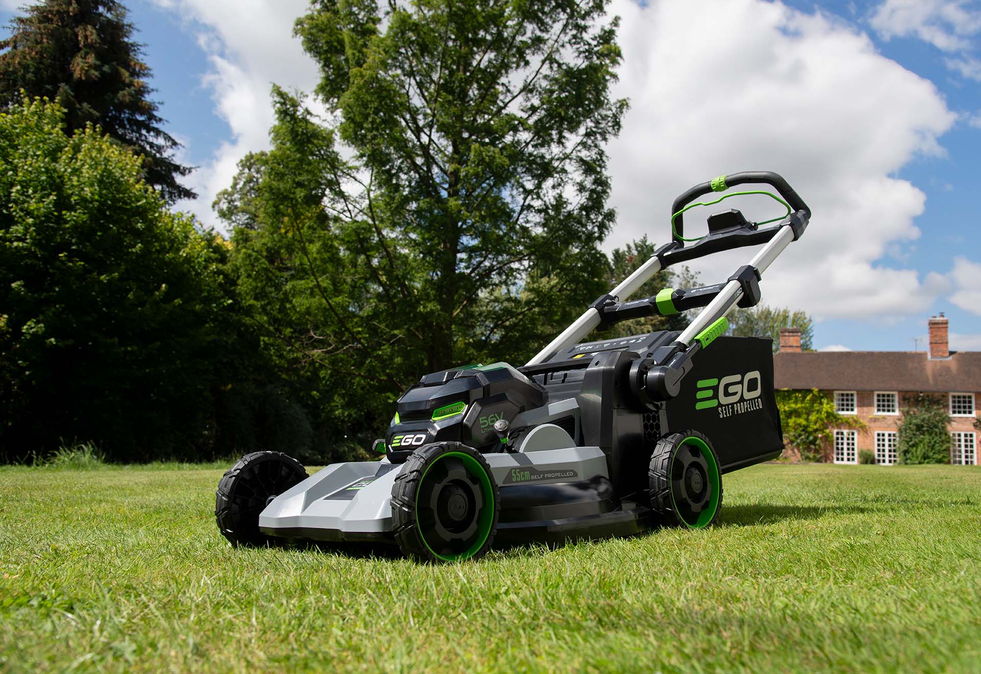 Výhody batériových kosačiek značky EGO Power+