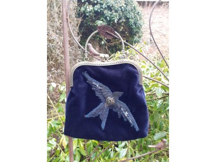 Kabelka s vlaštovkou