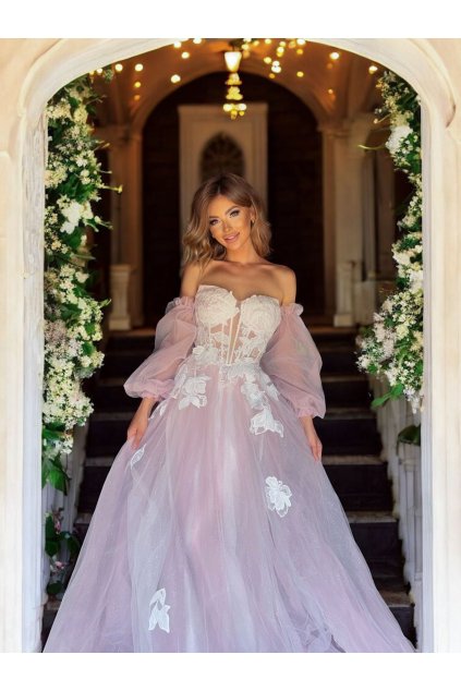 556C66E2 41BA 4E62 BFB3 41DBB9B1E3D8