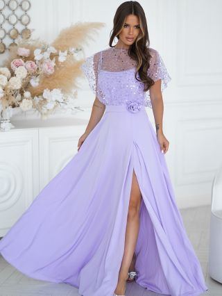 Elegantní šaty Nesta v jemných barvách ✨ Lehká splývavá sukně na ramínkách a třpytivé bolerko dodají celému outfitu...