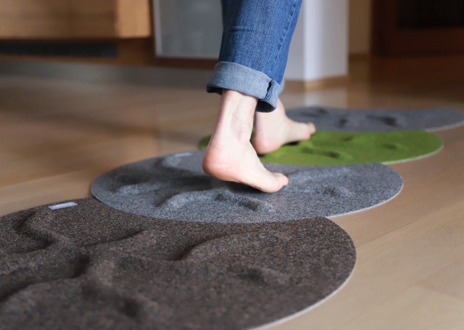 Adult Feet on RootyRUG