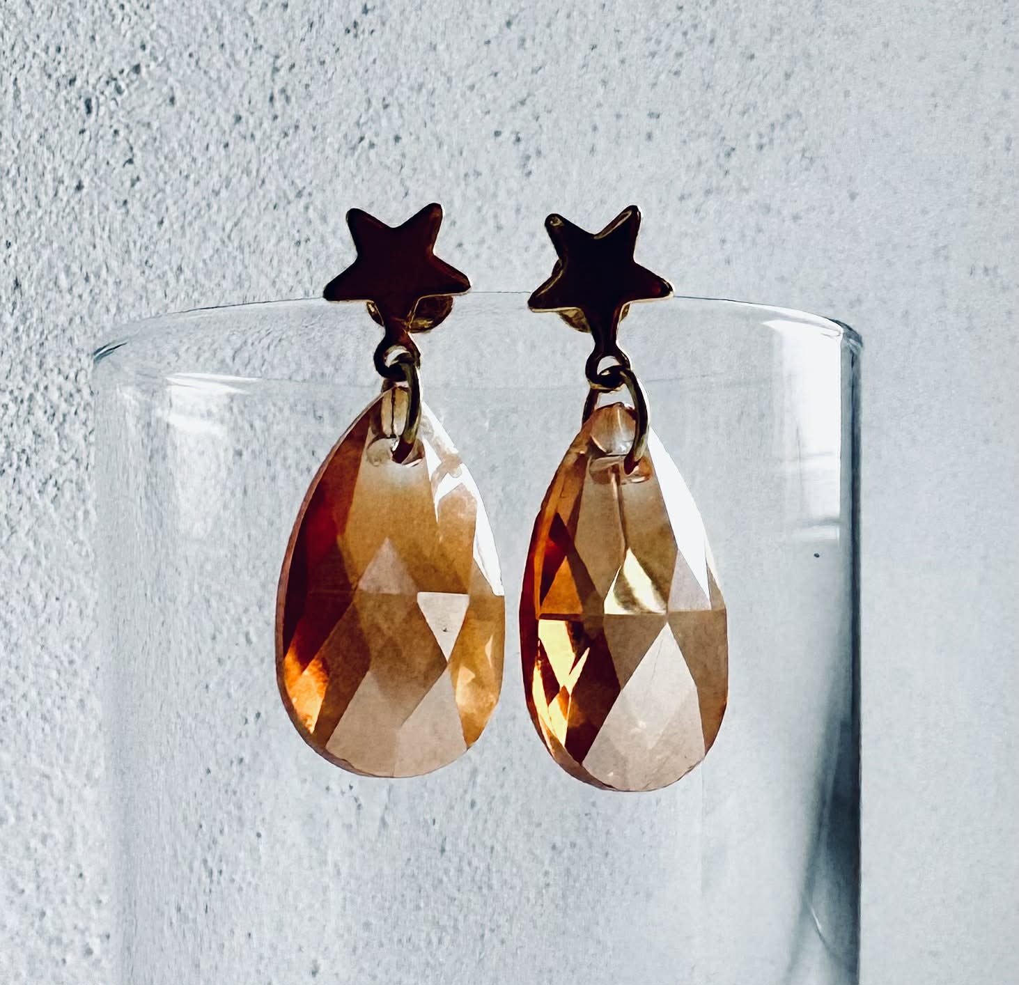 d2ad2147-423f-437e-9658-09342fdd9d05