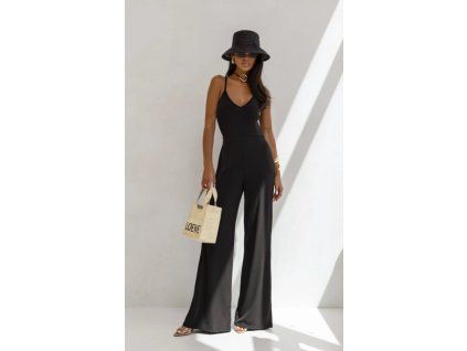 overal na modelce