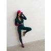 overal na modelce