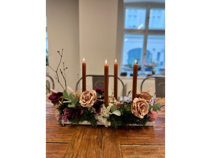 Dekorativní svícen