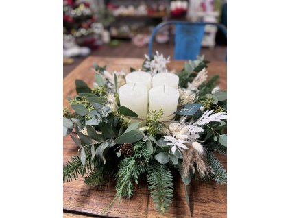 Adventní věnco-svícen