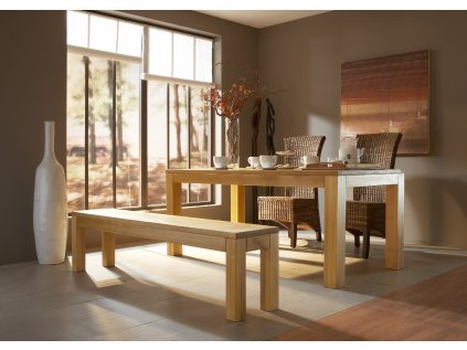 Martinique 01 01 stůl a lavice (studio)