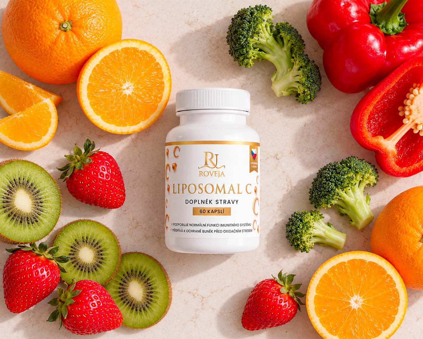 ROVEJA Liposomal C | Roveja ROVEJA Liposomal C mezi pomeranči, kiwi, jahodami, paprikou a brokolicí