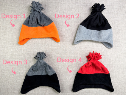 Fleecová čepička, střapce