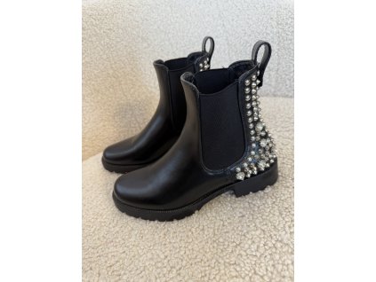 Kamienkové čižmy Larsod čierna