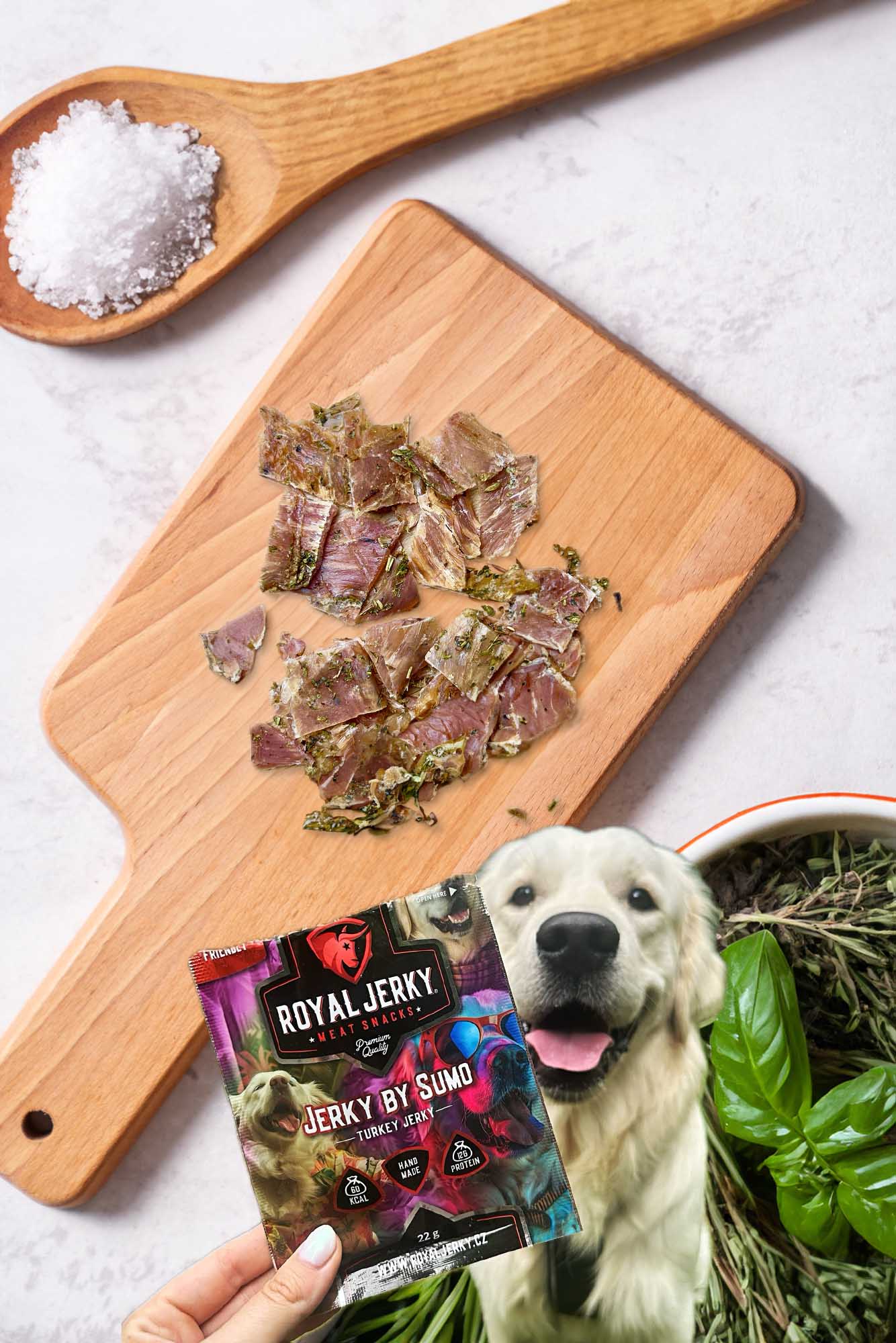 RoyalJerky_kruti_susene_maso_jerky_by_Sumo_dog_friendly_pro_psy_nova_technologie_2