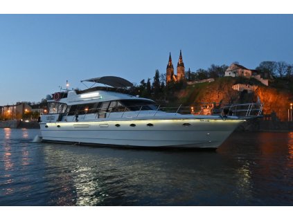 Privátní plavba Prahou na luxusní jachtě