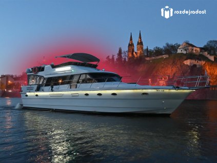 Privátní plavba Prahou na luxusní jachtě