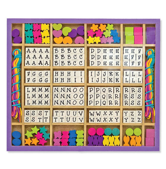 Melissa & Doug Drevené korálky s abecedou