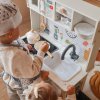woopie 53538 drevena kuchynka s prackou a umyvackou (13)