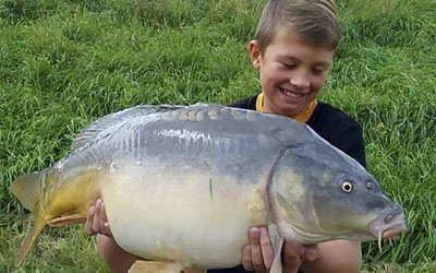 Výhra RR boilie na závodech přinesla 12 letému Dominikovi vysněného lysce