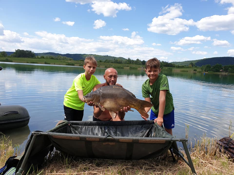 Prázdninové rybaření s juniorama v Maďarsku