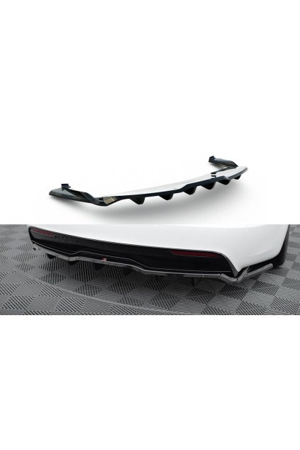 Maxton Design středový spoiler pod zadní nárazník s žebrováním v.2 pro Tesla Model S Plaid Mk1 Facelift, černý lesklý plast ABS