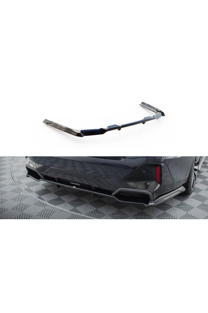 Maxton Design středový spoiler pod zadní nárazník s žebrováním v.2 pro BMW řada 5 G60 M-Pack, černý lesklý plast ABS