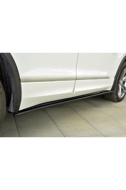 Maxton Design difuzory pod boční prahy pro Volkswagen Tiguan Mk2 R-Line, plast ABS bez povrchové úpravy