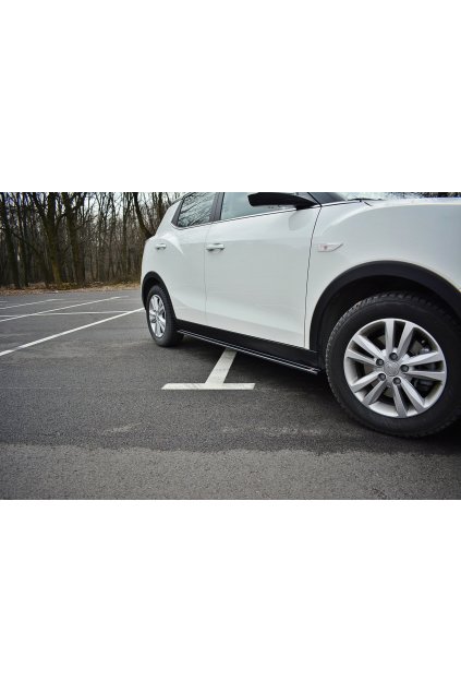 Maxton Design difuzory pod boční prahy pro SsangYong Tivoli, carbon-Look