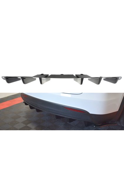 Maxton Design vložka zadního nárazníku pro Tesla Model X Mk1, černý lesklý plast ABS