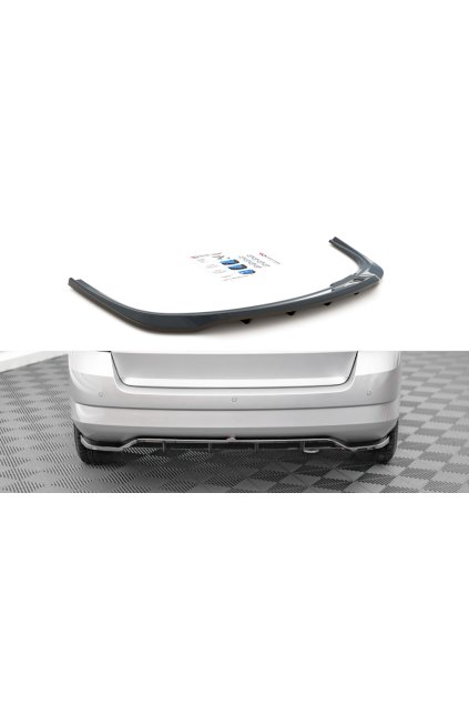 Maxton Design středový spoiler pod zadní nárazník s žebrováním pro Škoda Fabia Mk3, černý lesklý plast ABS