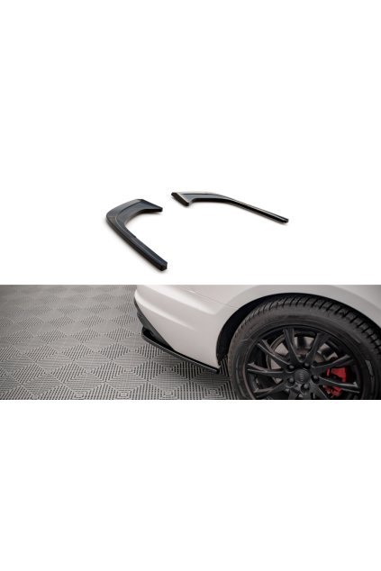 Maxton Design boční difuzory pod zadní nárazník pro Audi A4 B9 FL, černý lesklý plast ABS