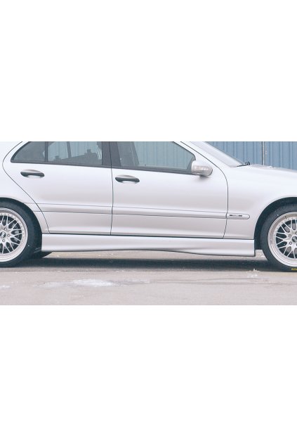 Rieger boční práh mont. strana pravá pro Mercedes třída C W203 sedan, sportcoupe, t-model, r.v. 05/00-, plast ABS bez povrchové úpravy