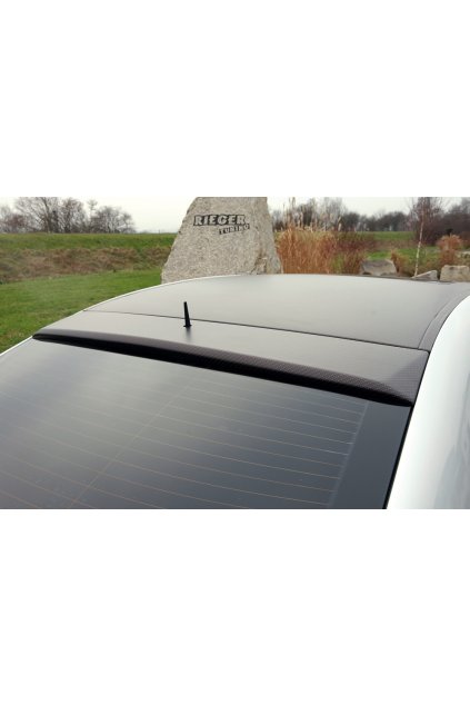 Rieger patka na zadní okno pro Mercedes CLK W209 kupé vč. faceliftu, 00/02-06/04, 07/04-, plast ABS s povrchovou úpravou Carbon-Look, s výřezem pro anténu