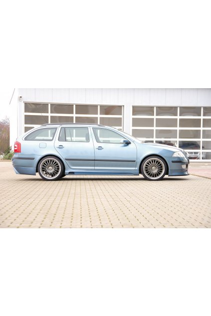 Rieger boční práh mont. strana levá pro Škoda Octavia 1Z combi, sedan, r.v. 06/04-, plast ABS bez povrchové úpravy, s prolisem a výřezem