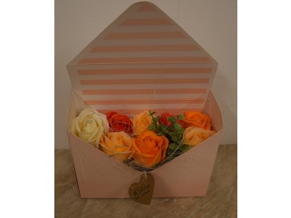 Dárkový box z mýdlových květů - mix 8 růží