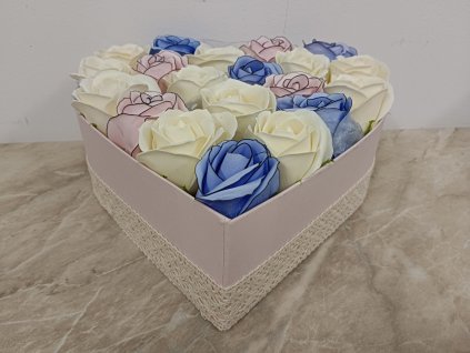 Dárkový box z mýdlových květů - 20 růží