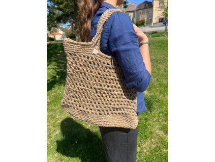 Hazel Tote – ručně háčkovaná kabelka
