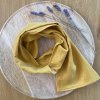 Dekorační šál- hořčicový se zlatými třpytkami