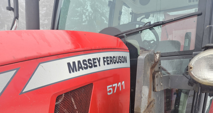 Massey Ferguson 5711 Global