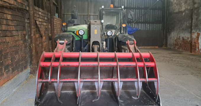 Teleskopický manipulátorDeutz Fahr Agrovector 37.7 4x4