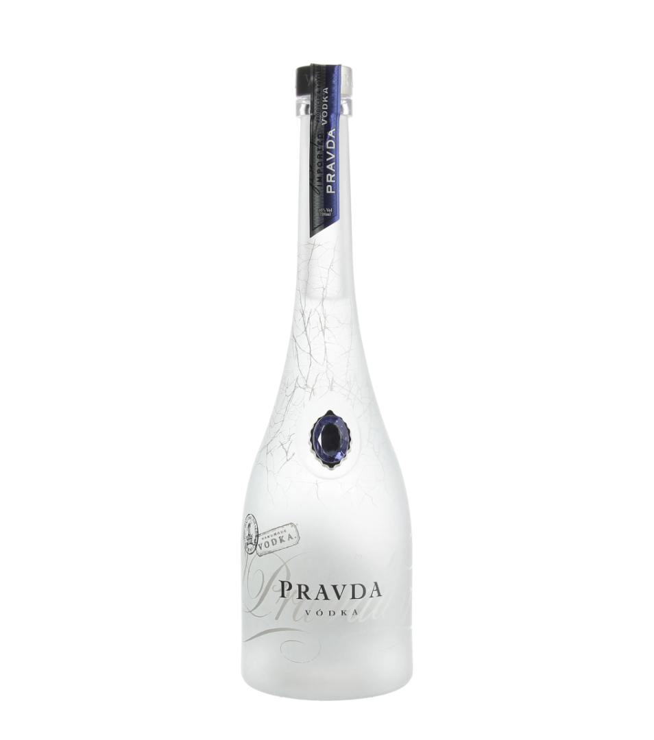Pravda 40 % 0,7 l koupíte na Rumcajzl.cz