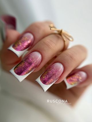 Präzision. Stil. Eleganz. Reinheit. Individualität. Einzigartigkeit. @naildesignicole_ Details, die den Unterschied...
