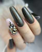  zelené třpytivé gelové nehty s kamínky