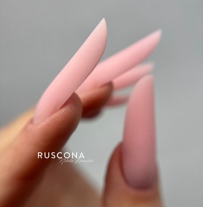m o d e r n í m a n d l e & LUXI SOFT PINK #modernalmond #nails #clearnails #rusconacz