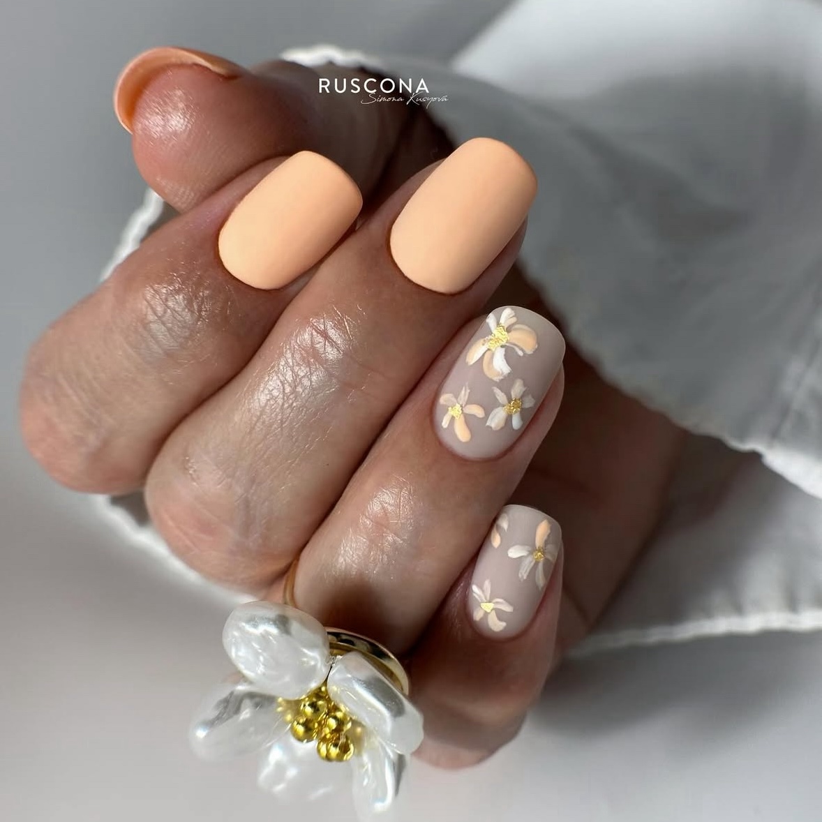 Trendige Frühlingsnägel 2025: dezente Farben und einfache Verzierung, die Sie lieben werden!