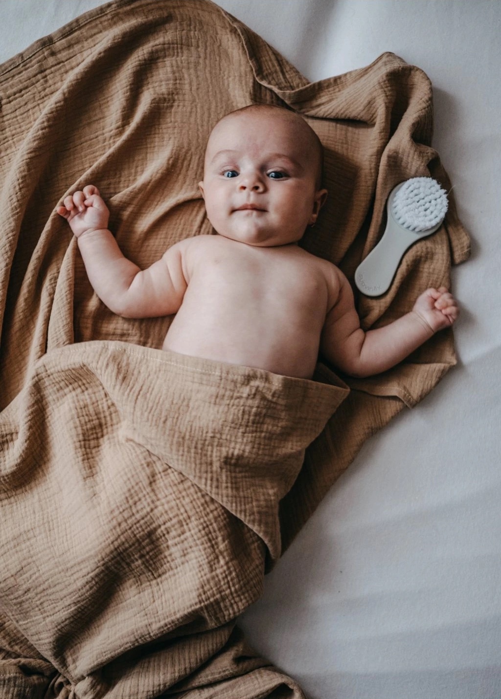 Letní výbavička pro miminko: Co skutečně funguje v horku?