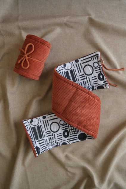 Baby Sensory Contrast Crib Mini-Bumper | 90x16 cm | RUST