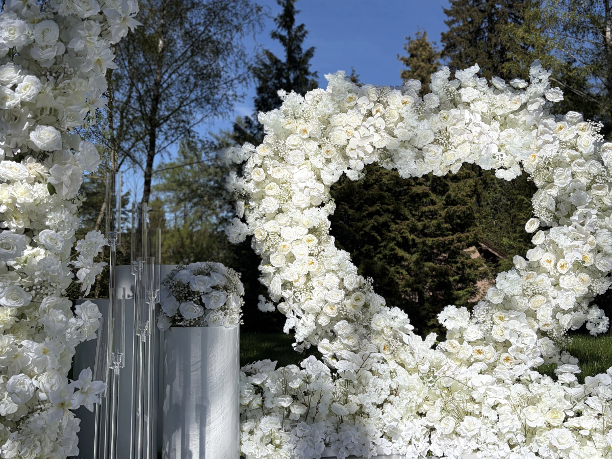 Luxusní svatební dekorace a květiny Růže Michael