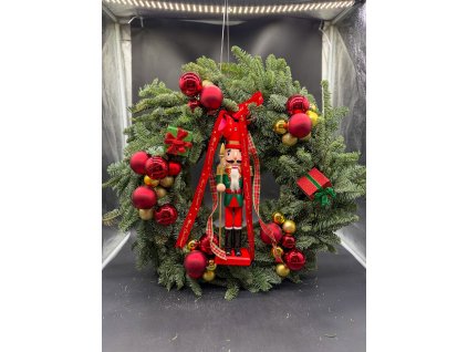 Luxusní vánoční věnec s louskáčkem a dárkovými ozdobami