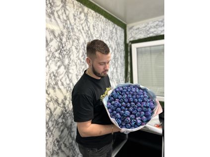 Букет синіх тюльпанів