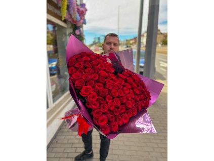 Gigantická kytice ve tvaru srdce